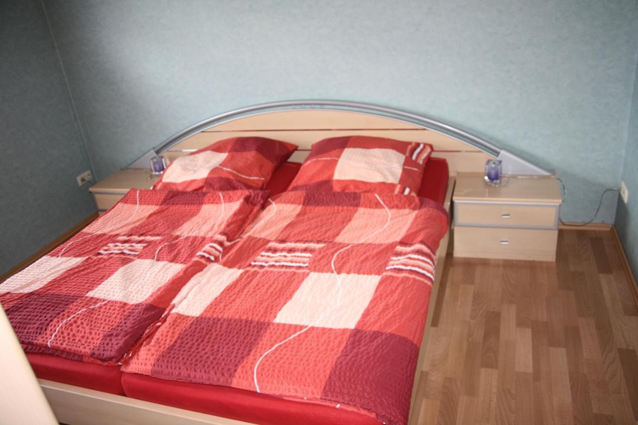Ferienwohnung Moselhoehe Faid الغرفة الصورة